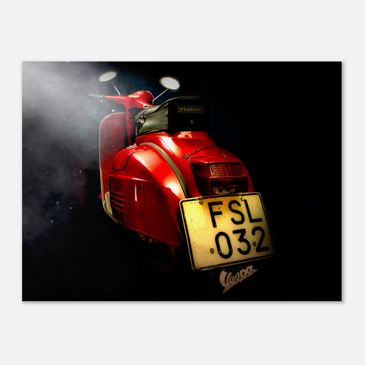 Retroplansch på en röd Vespa Piaggio