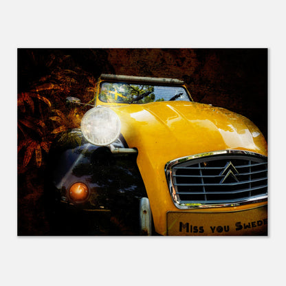 Retroposter på en gul citroen club