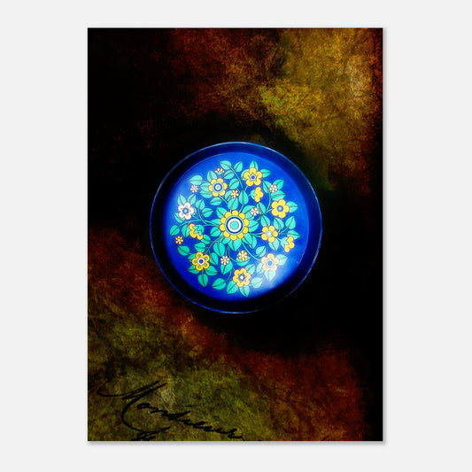 Retroaffisch med 70-talsbricka och blommönster