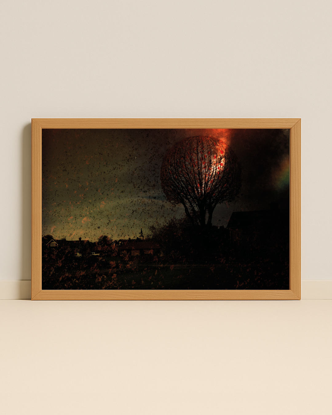 Retroplansch på ett träd i ballongformat med röda moln